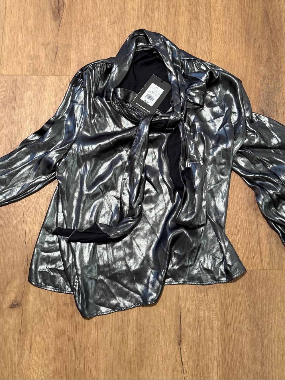 Who What Wear Metallic Silver Tie-Neck Blouse
